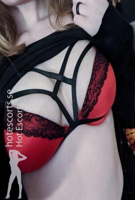 Sammetslena Isadora  Escort Karlsborg